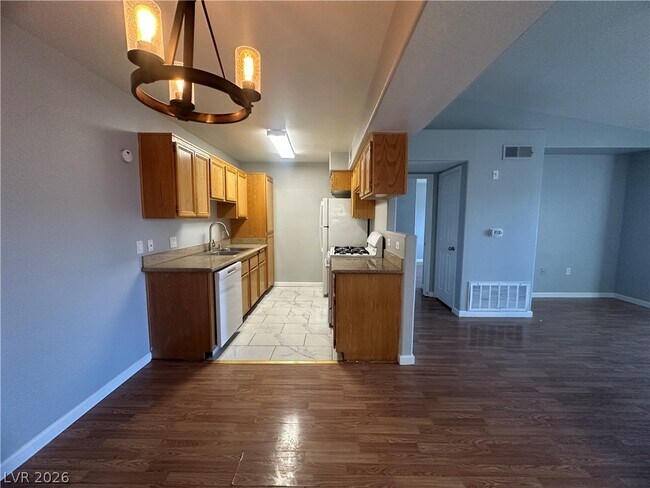 Building Photo - 3318 N Decatur Blvd