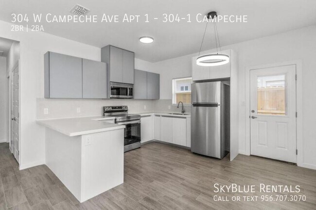 Building Photo - 304 W Campeche Ave