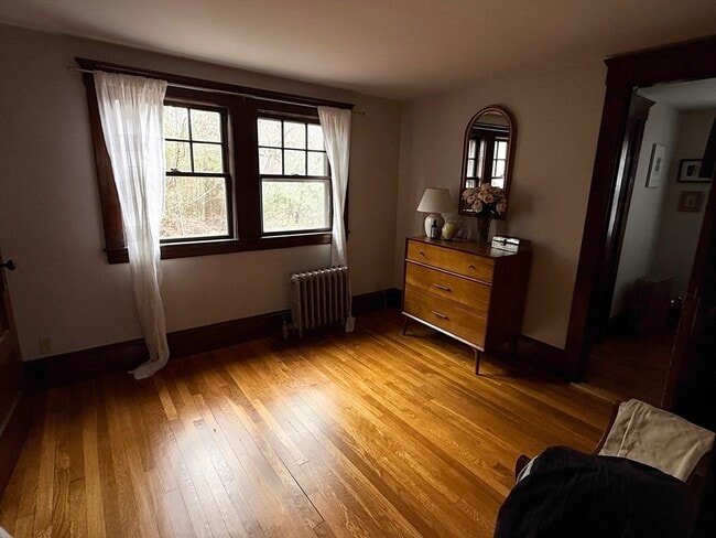 Building Photo - 27 Breakneck Hill Rd