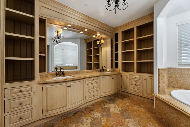 Building Photo - 26509 Via Sacramento