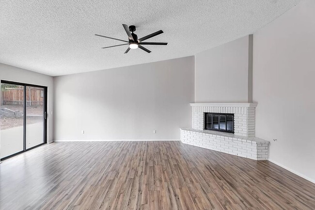 Building Photo - Lovely West Quartz Hill 3 Bedroom Home w/RV Large Covered Patio Award Winning Schools