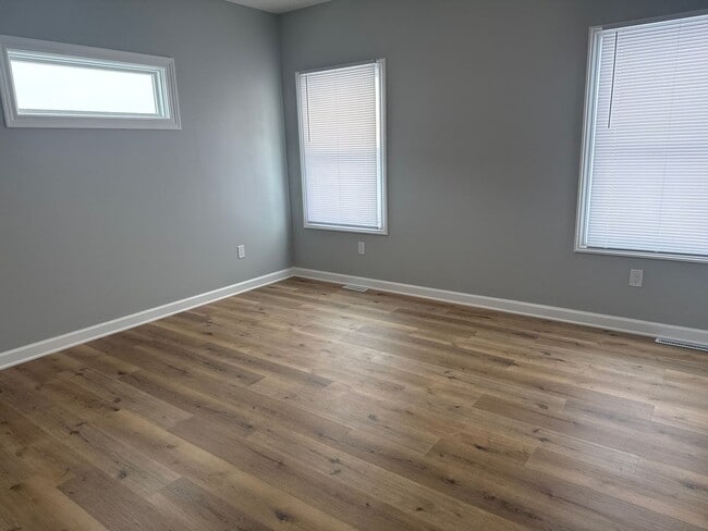 Building Photo - 620 Garvey Ln