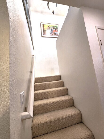 Building Photo - 5322 Colodny Dr