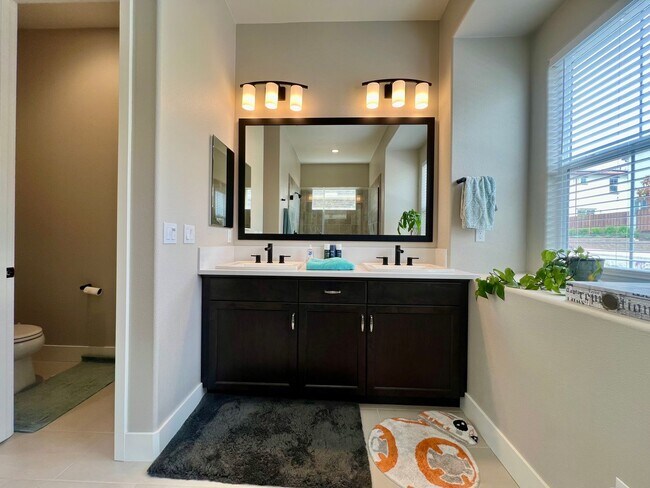 Building Photo - Lovely Single Family Home in Sea Haven -  Coming Soon!