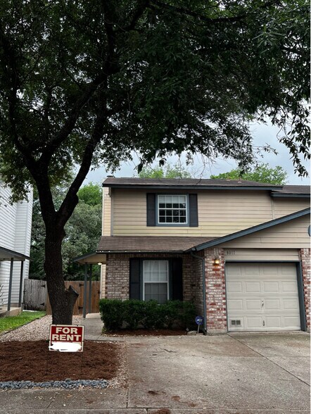 Primary Photo - 8011 Rustic Park