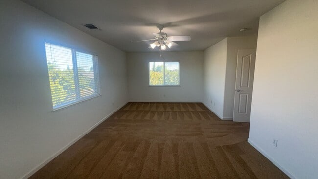 Building Photo - 6598 Aggies Ct