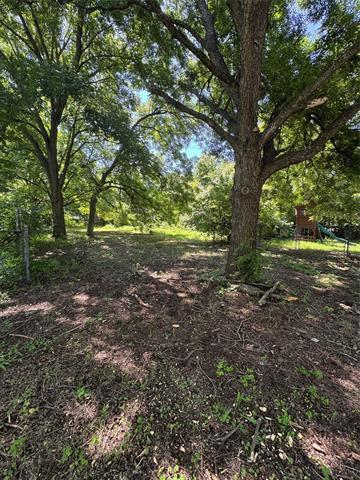 Building Photo - 728 Hilltop Cir