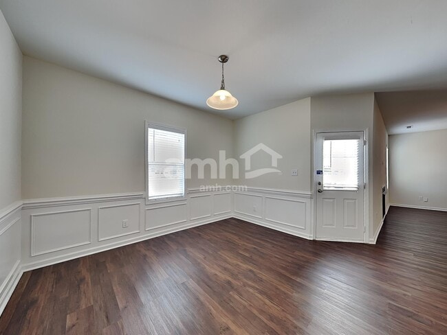 Building Photo - 2321 King Malcolm Ln