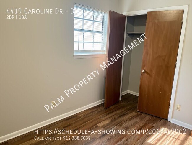 Building Photo - 4419 Caroline Dr