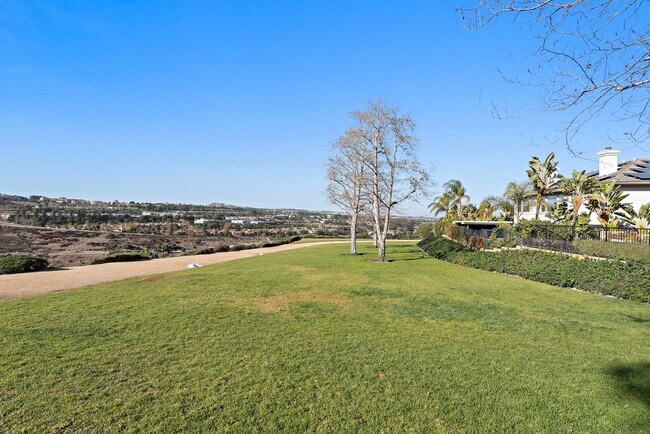 Building Photo - Spectacular Hilltop Estate with Panoramic ...