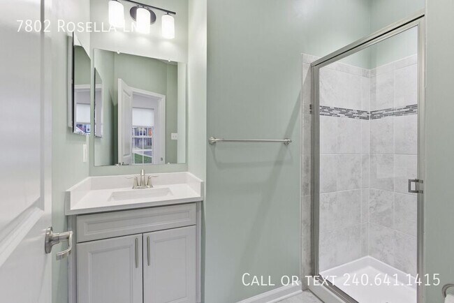 Building Photo - 7802 Rosella Ln