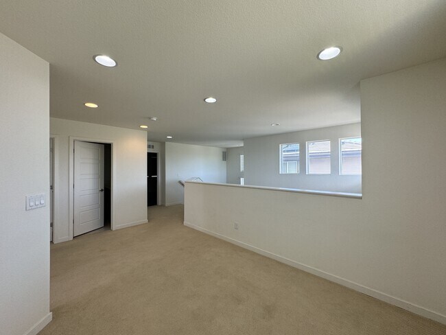 Building Photo - 10930 Touchstone Loop