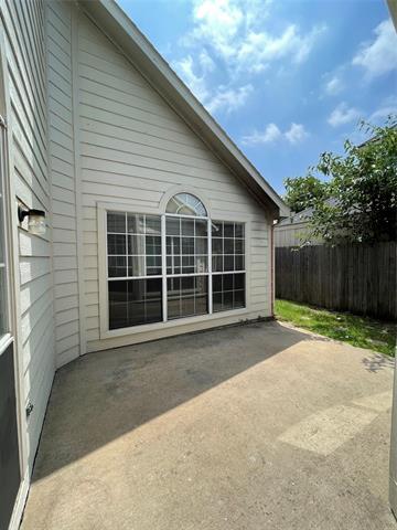 Building Photo - 6004 Cave River Dr