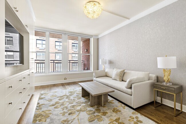 Building Photo - 1125 Maxwell Ln