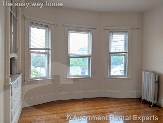 Building Photo - 104 Conwell Ave