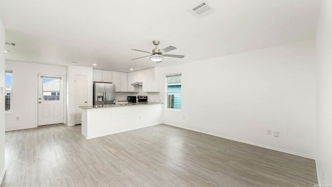 Building Photo - 3431 Manoway Bay