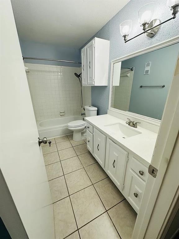 Building Photo - 9505 Fondren Rd