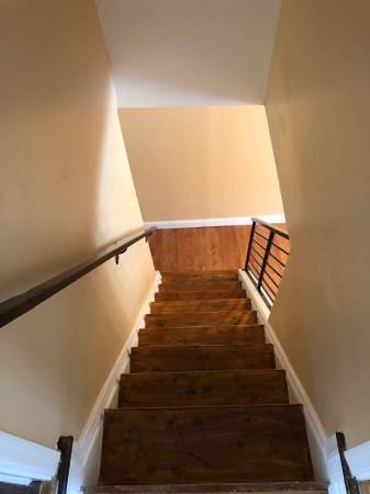 Building Photo - Great 2BR/2BA home in Prime location in University City. Available Nov 5th