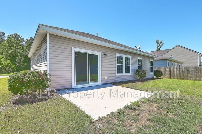 Building Photo - 9657 Spencer Woods Rd