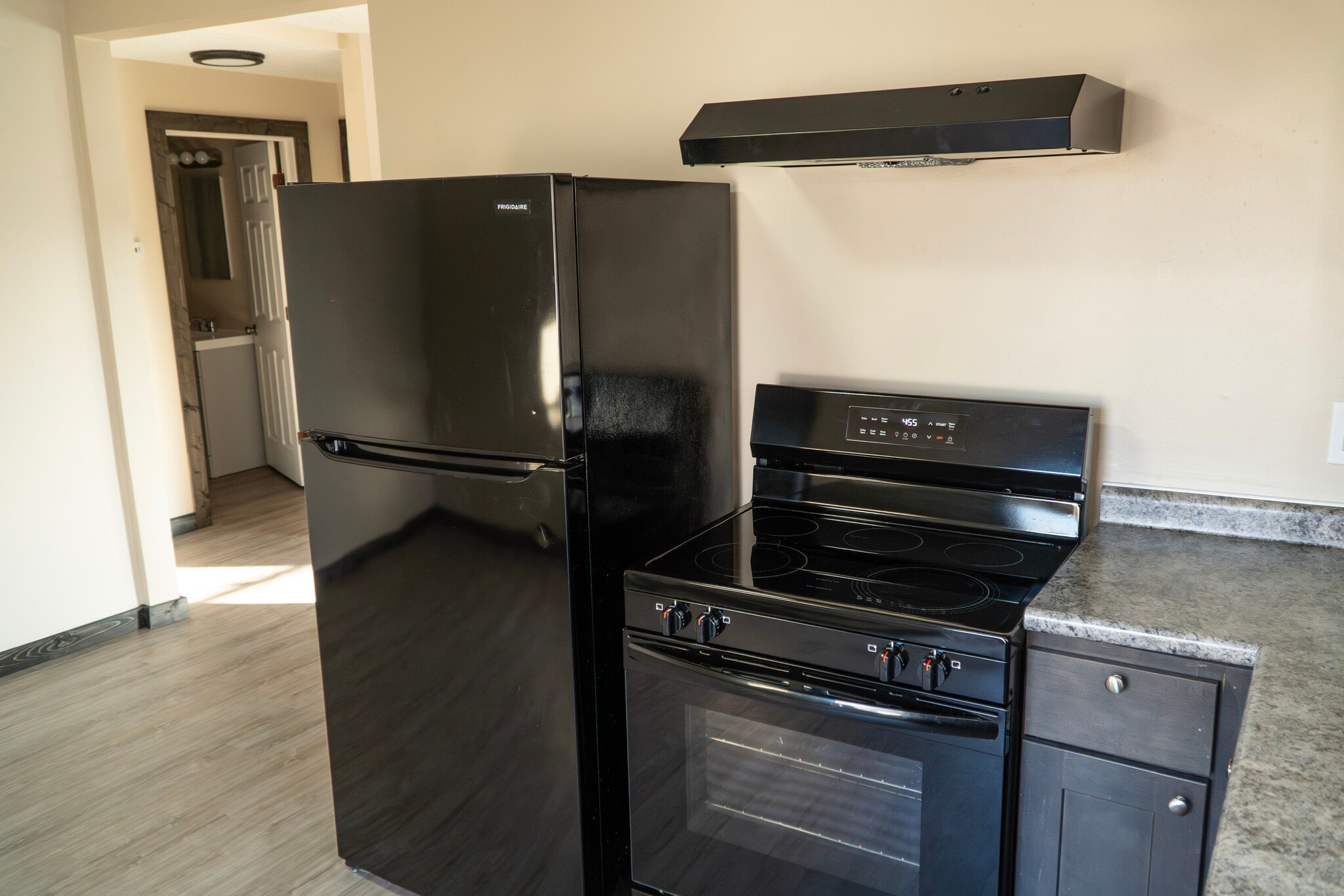 Building Photo - 412 E Market St