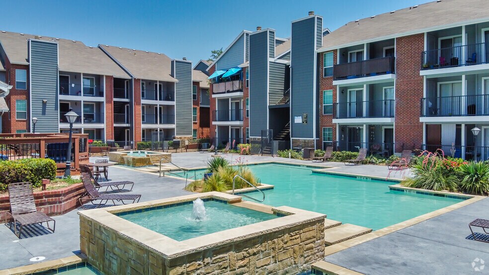 Sutton Place 18600 Dallas Pky Dallas TX 75287 Apartment Finder