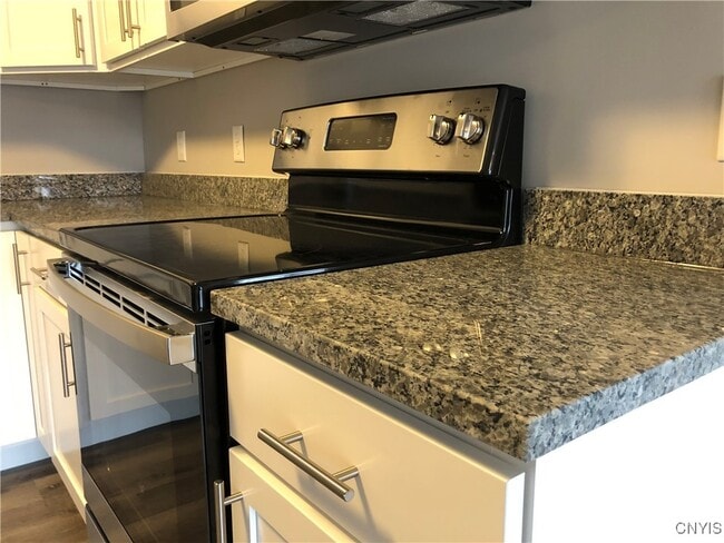 Building Photo - 1217 Tulip St