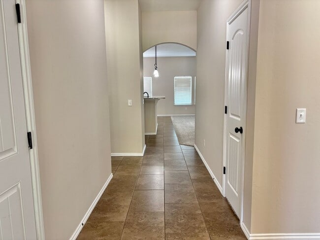 Building Photo - 709 SW 149th Pl