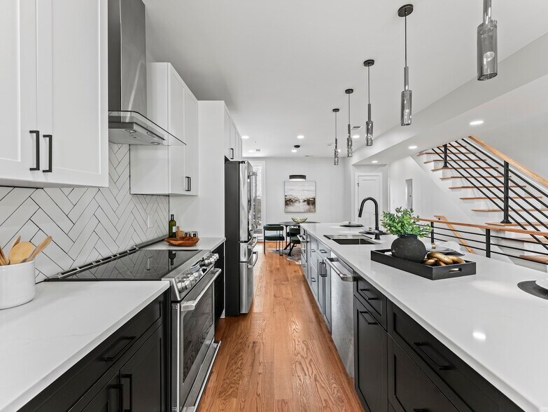 Building Photo - 4320 7th St NW