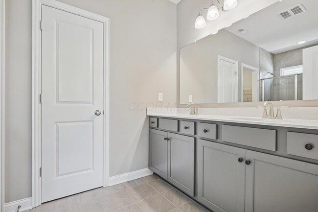 Building Photo - 7074 Unitas Lp