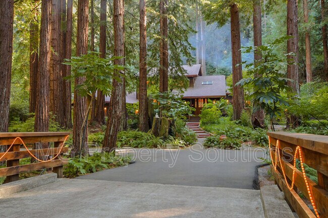 Building Photo - 7079 Lucas Valley Rd