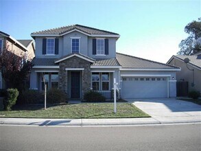 Building Photo - 5 Bed | 3.5 Bath | 2368 SF | 2 Car garage | Two Story | Tenant pays $175 for WS&G