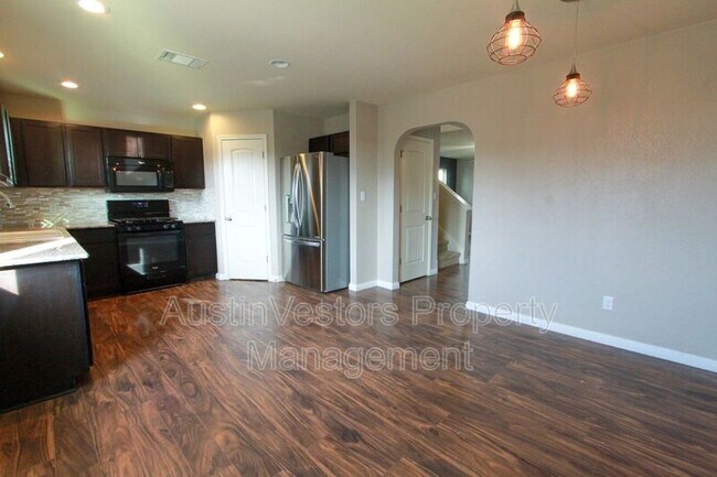 Building Photo - 4504 Esper Ln