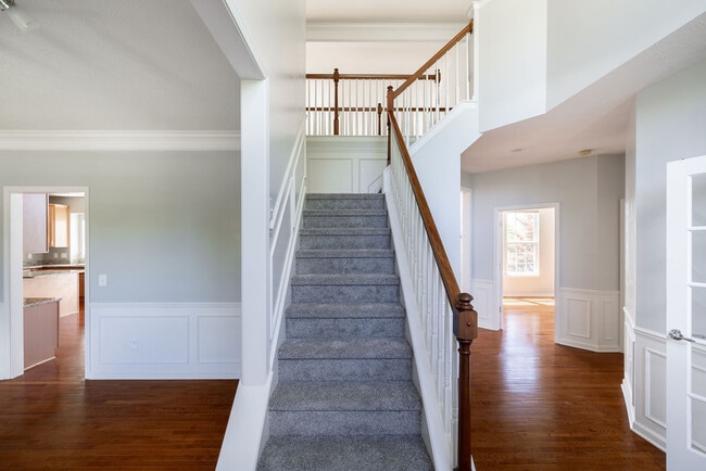 Building Photo - 8965 Snowberry Court