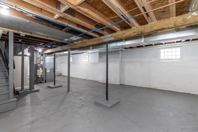 Building Photo - 52 Hawthorne Ave