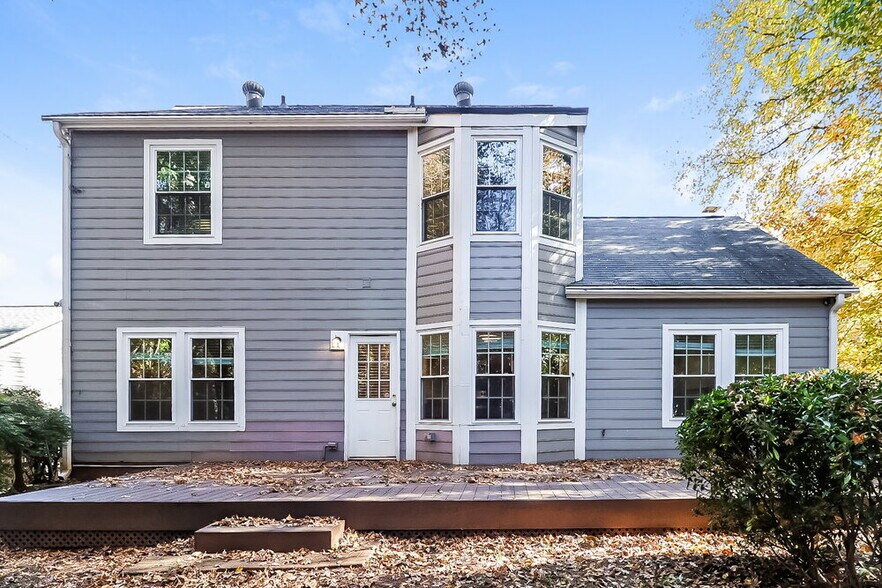 Building Photo - 7405 Chidley Dr