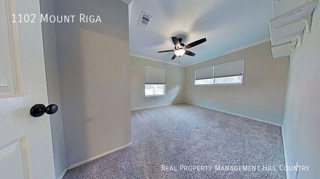 Building Photo - 1102 Mt Riga Dr