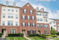 Building Photo - 5822 Oakdale Vlg Rd