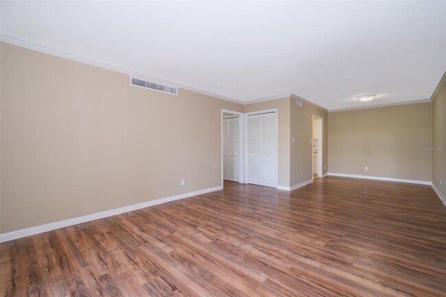 Building Photo - 295 Wymore Rd