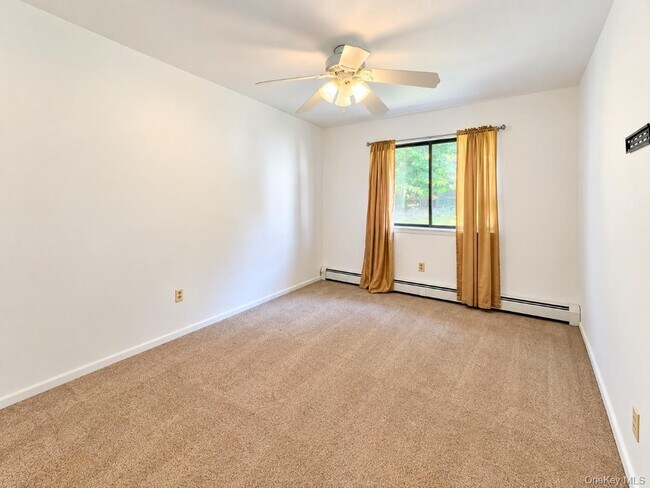 Building Photo - 248 Concord Ln