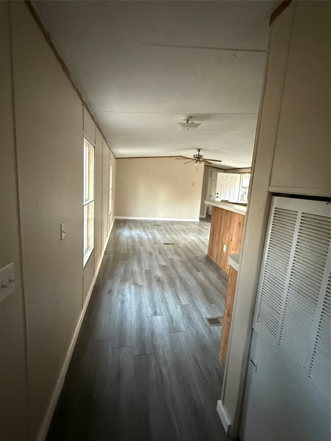 Building Photo - 144 Private Road