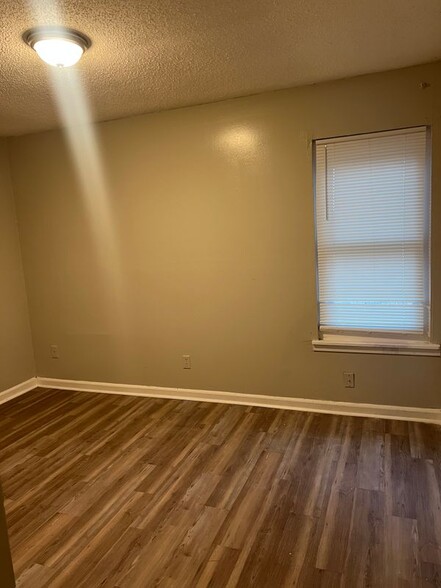 Building Photo - 62 Harvard Rd