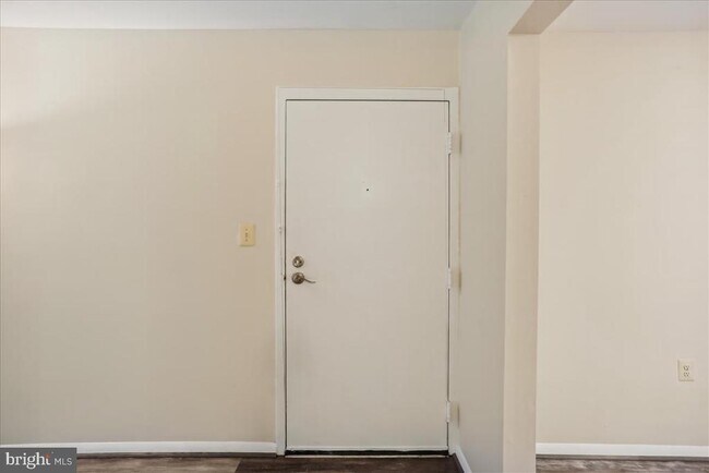 Building Photo - 18401 Guildberry Dr