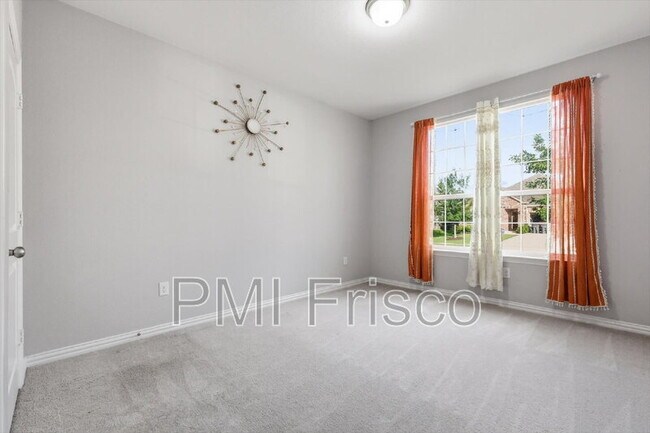 Building Photo - 817 Adelyn St