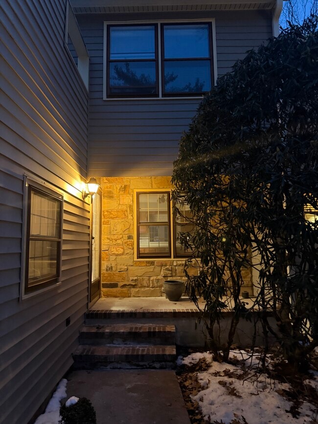 Building Photo - 107 Provincetown Ct