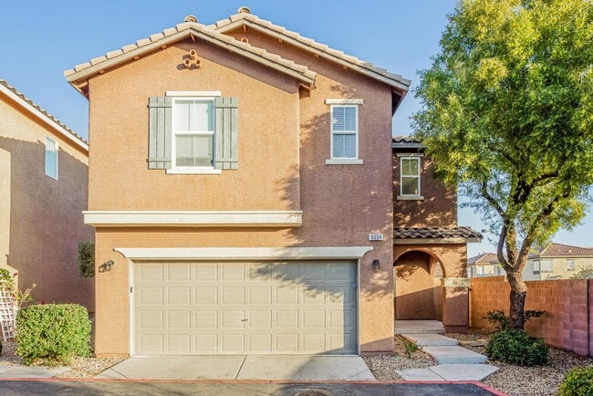 Building Photo - 9004 Tropical Tide Ct