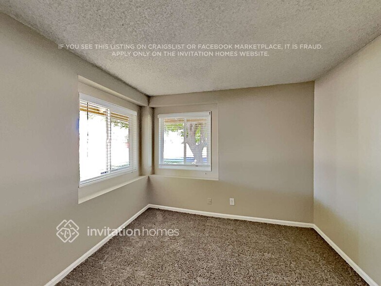 Building Photo - 2501 Cordova Ln