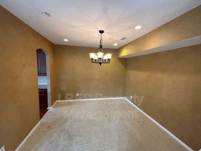 Building Photo - 314 Canyon Stone Cir