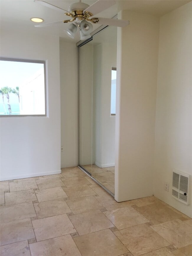 Building Photo - 711 CA-1