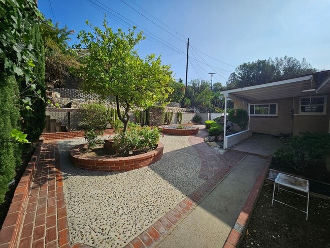 Building Photo - 3154 Jolley Dr