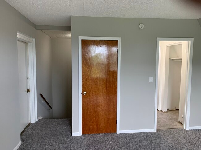 Building Photo - Cottage Street Lofts